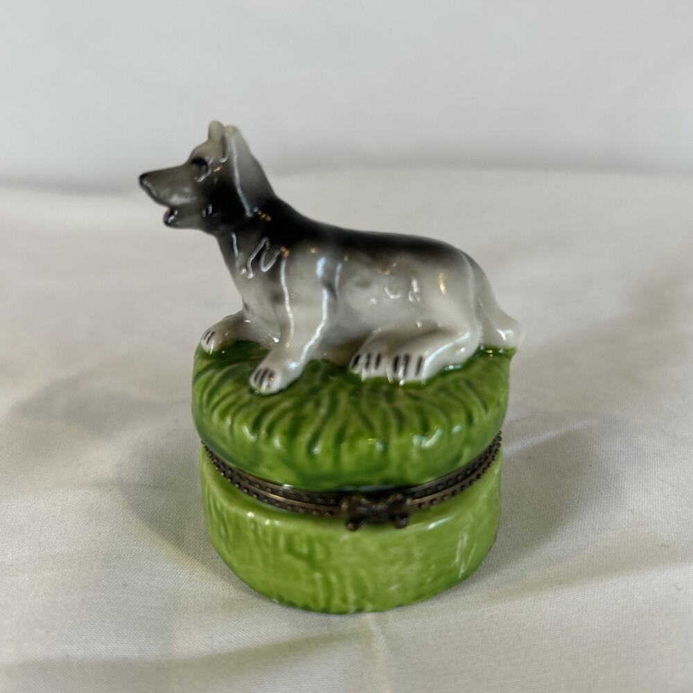 Vintage German Shepherd Figural Hinged Trinket Box Porcelain 2-1/2" Tall